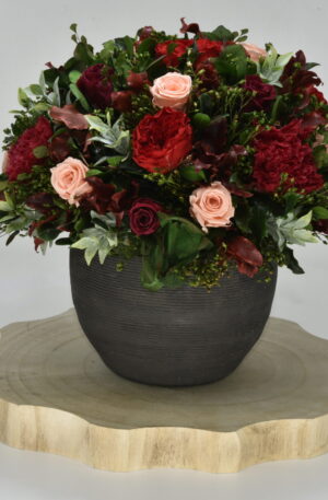 Arrangement preserved flowers